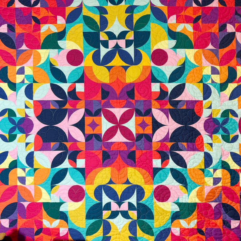 RETREAT: The Kaleidoscope Quilt • Jurançon, Pau, South West France • March 2027